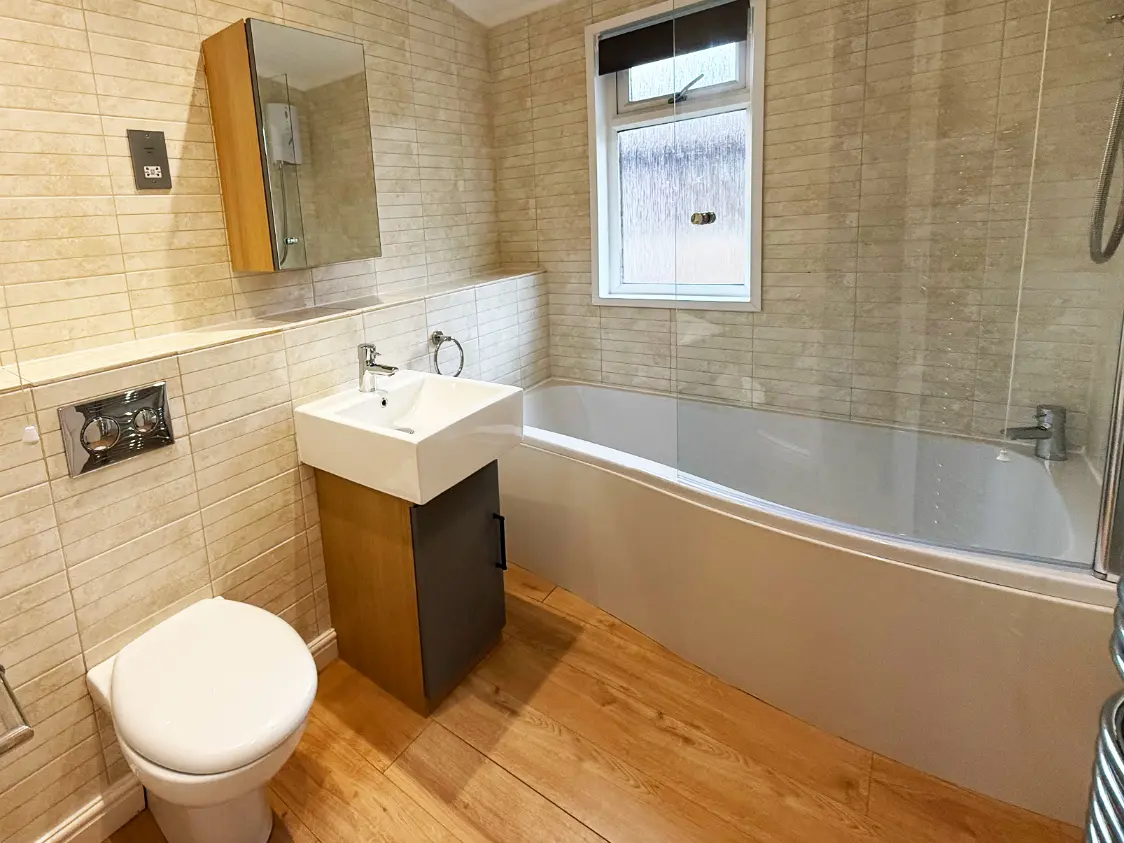 Lodge 45 bathroom and en suite finish